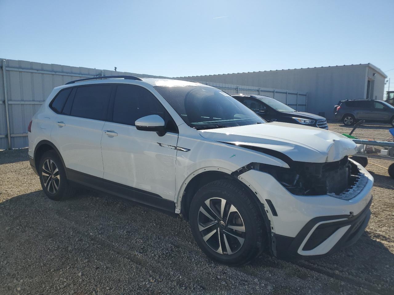 2023 Volkswagen Tiguan S - Фото 4