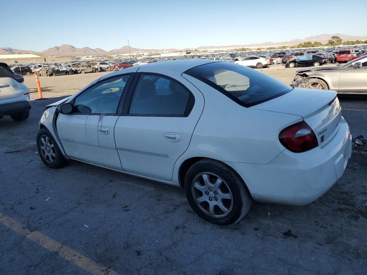 2005 Dodge Neon Sxt - Фото 2