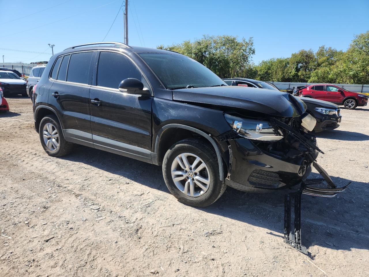 2015 Volkswagen Tiguan S - Фото 4