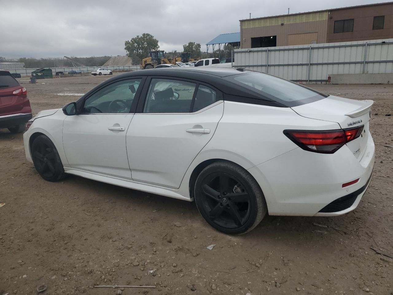 2024 Nissan Sentra Sr - Image 2