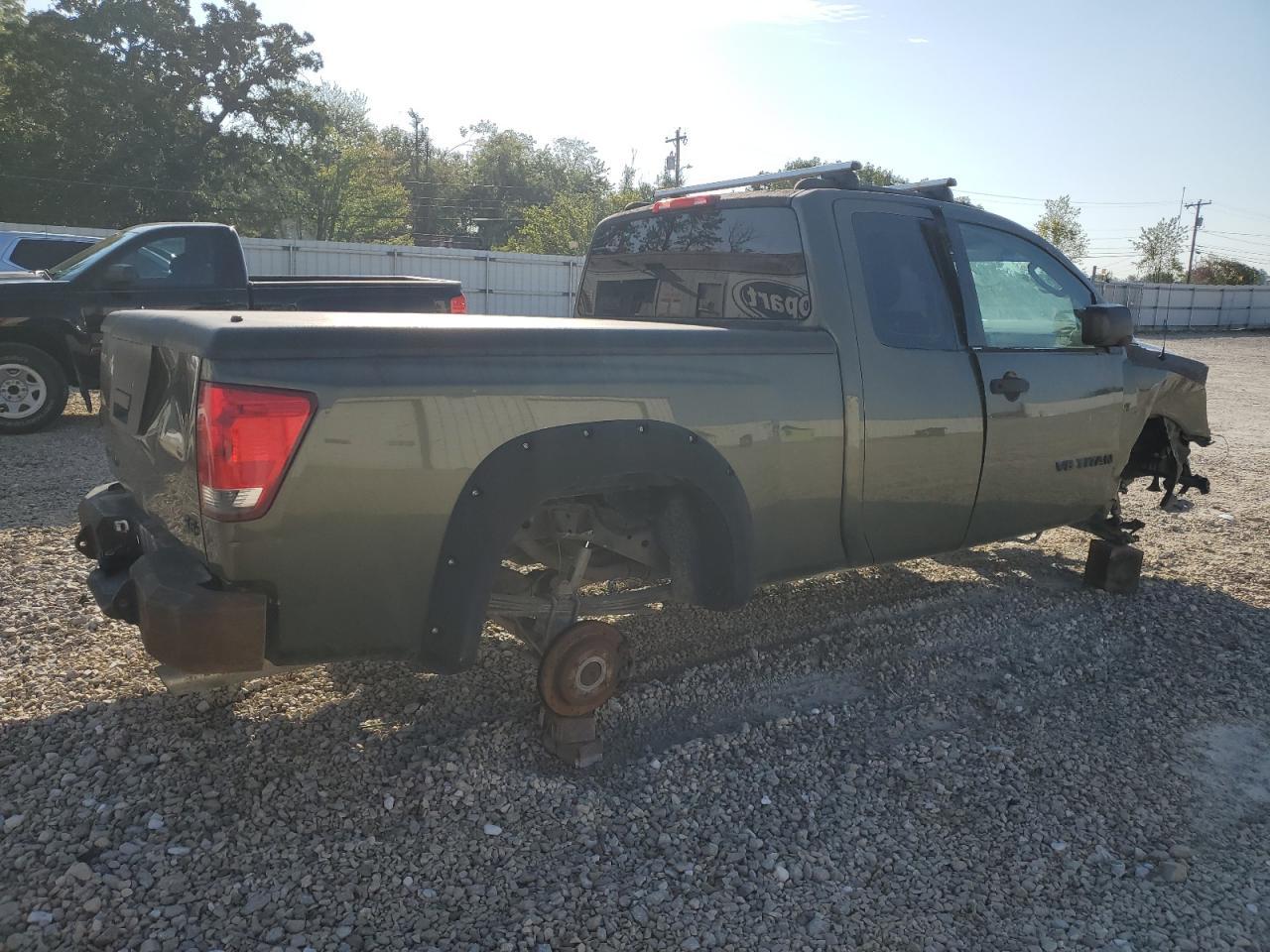 2005 Nissan Titan Xe - Фото 3