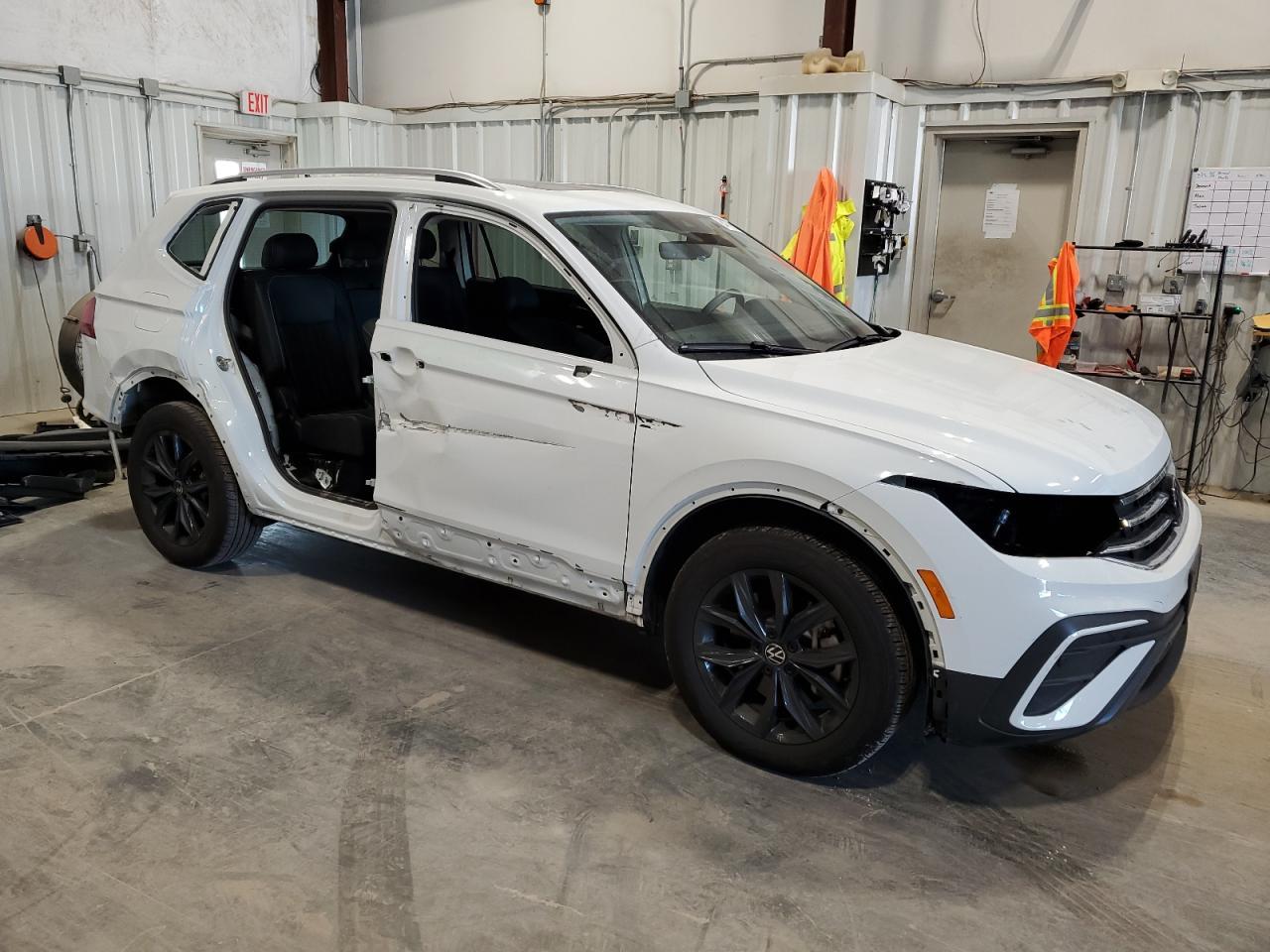 2024 Volkswagen Tiguan Se - Фото 4