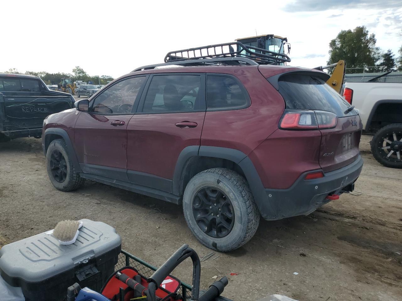 2019 Jeep Cherokee Trailhawk - Image 2