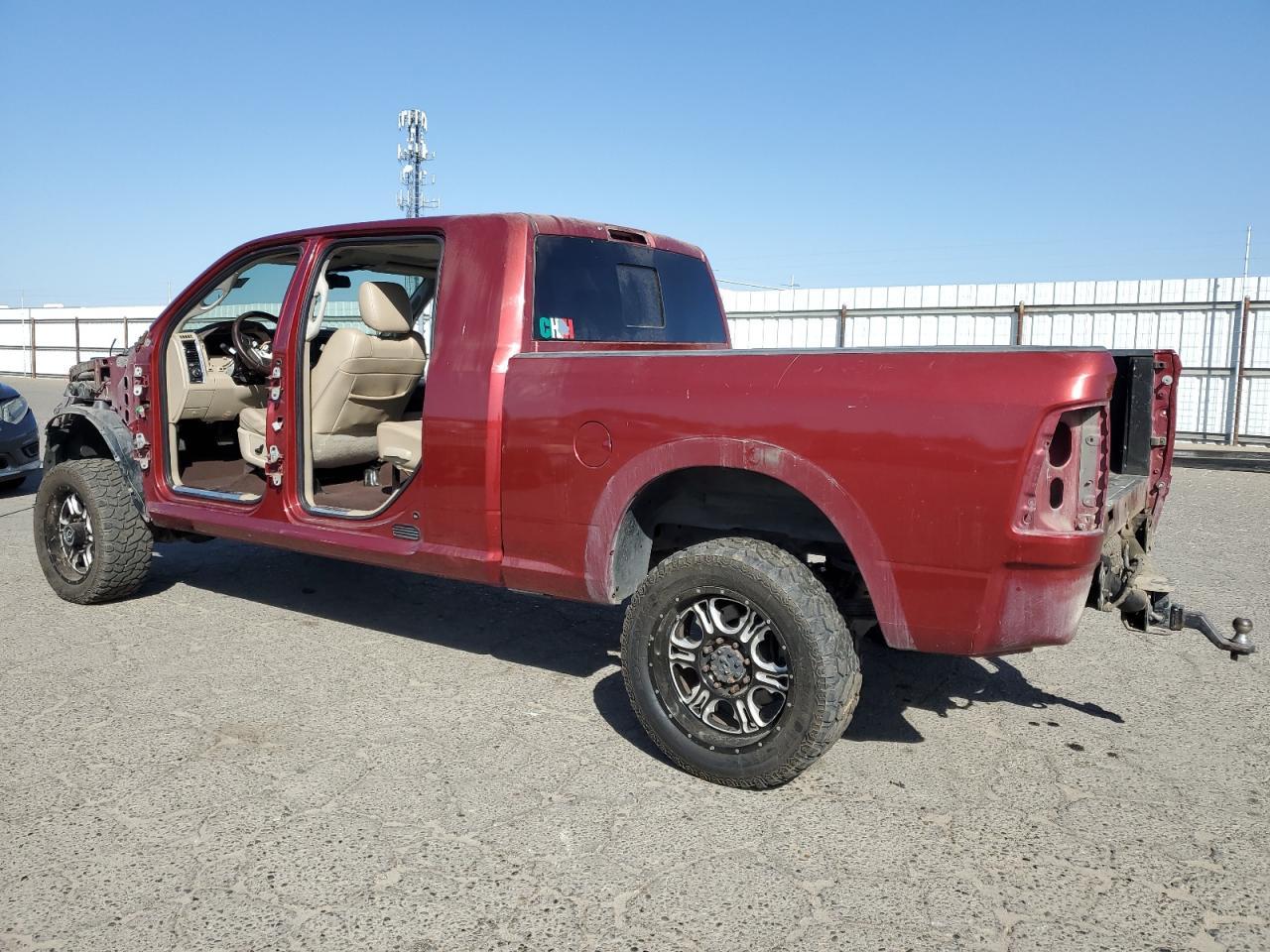2013 Ram 2500 Laramie - Image 2