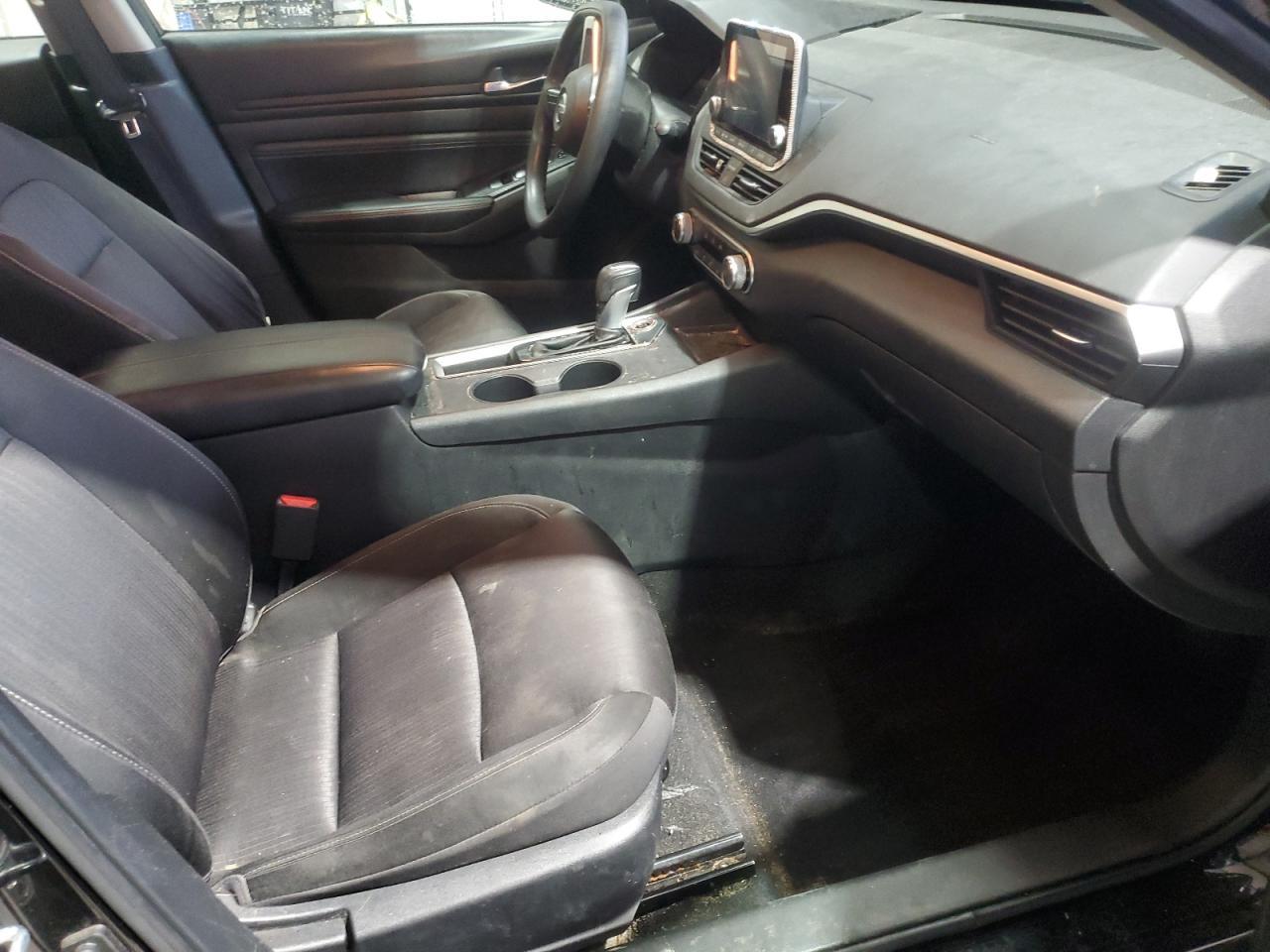 2019 Nissan Altima S - Фото 7