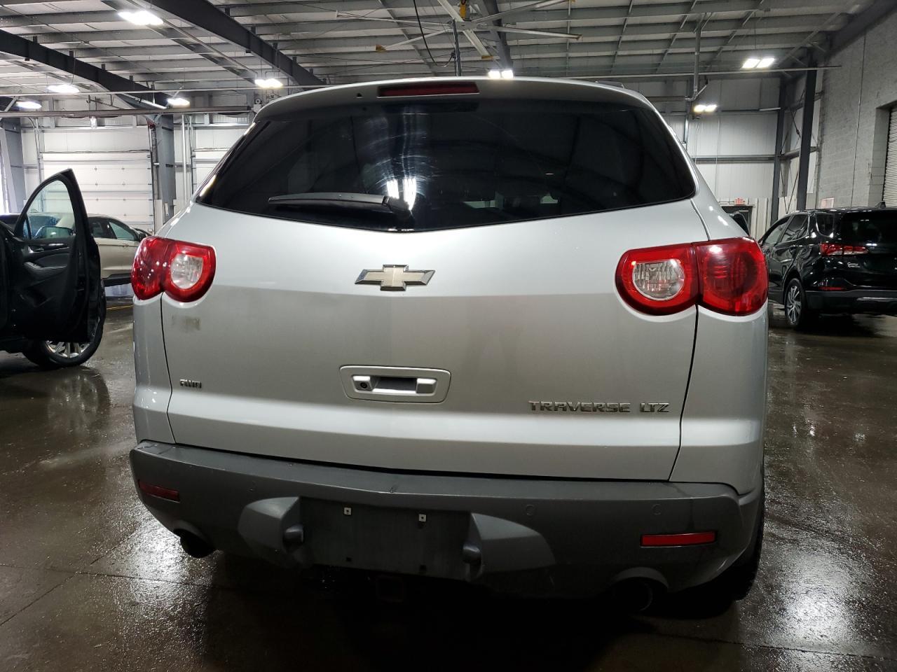 2011 Chevrolet Traverse Ltz - Фото 6