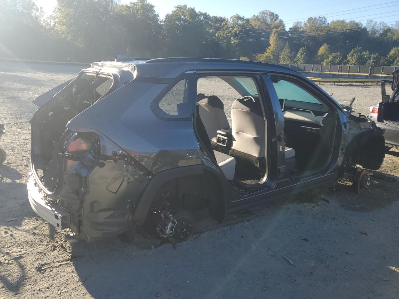 2024 Toyt Rav4 Xle - Фото 3