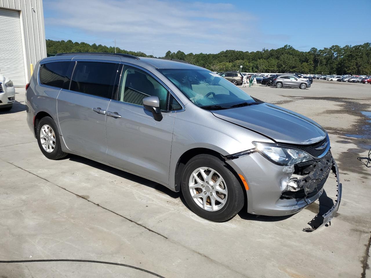 2020 Chrysler Voyager Lxi - Image 4
