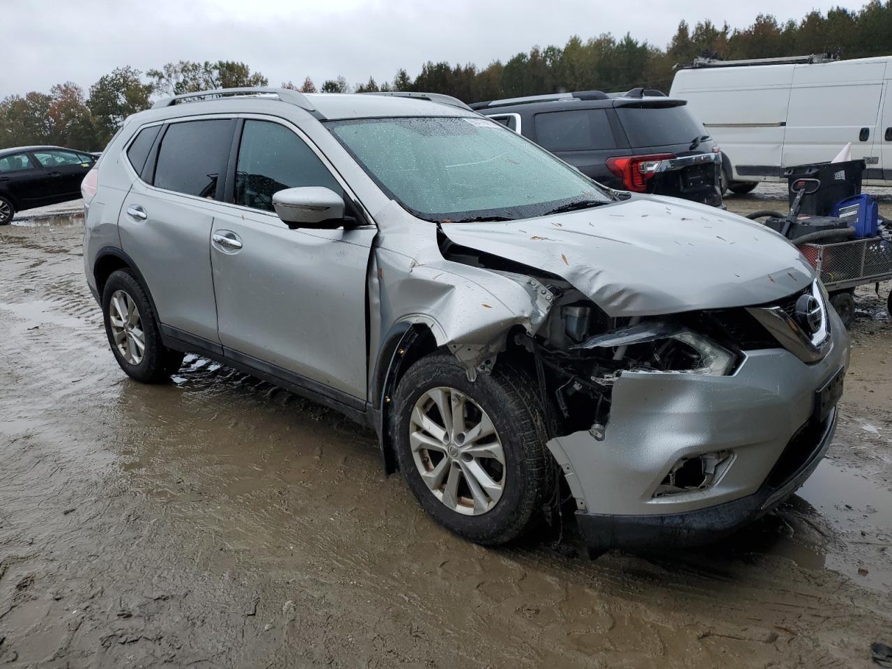 2015 Nissan Rogue S - Фото 4