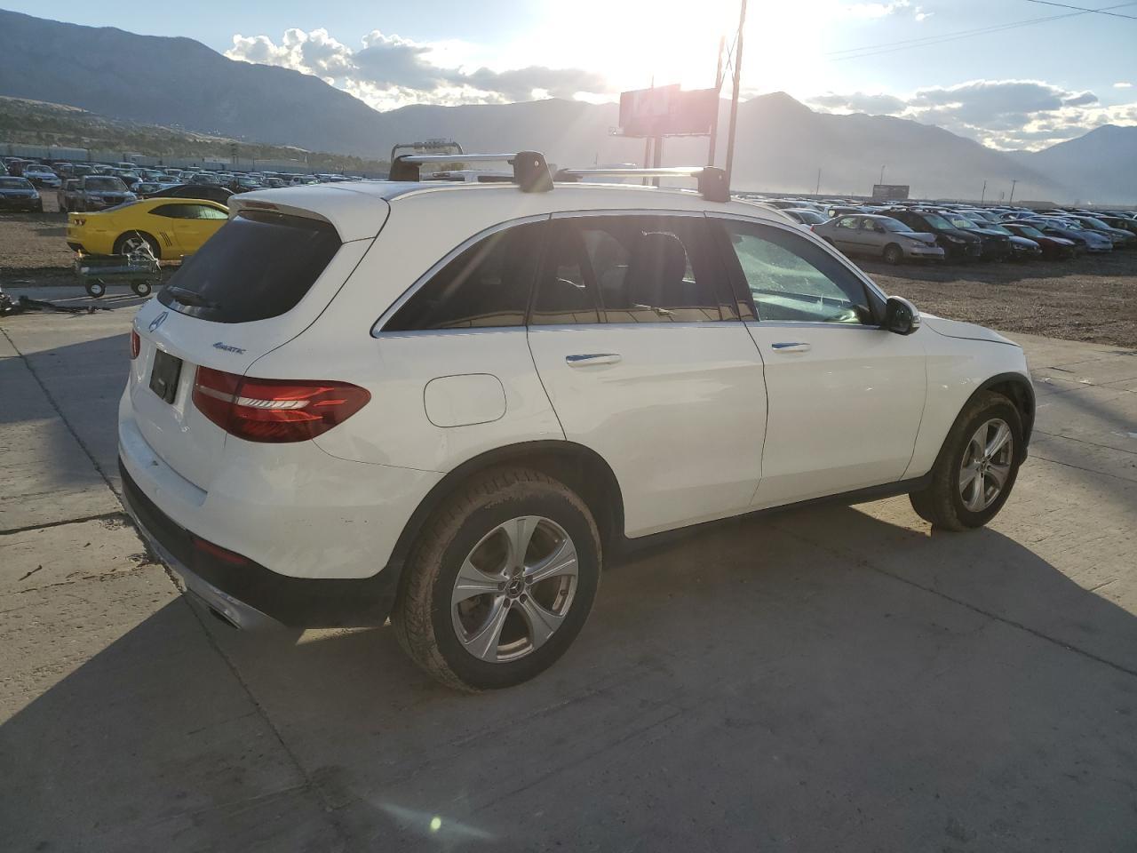 2018 Mercedes-Benz Glc 300 4Matic - Image 3