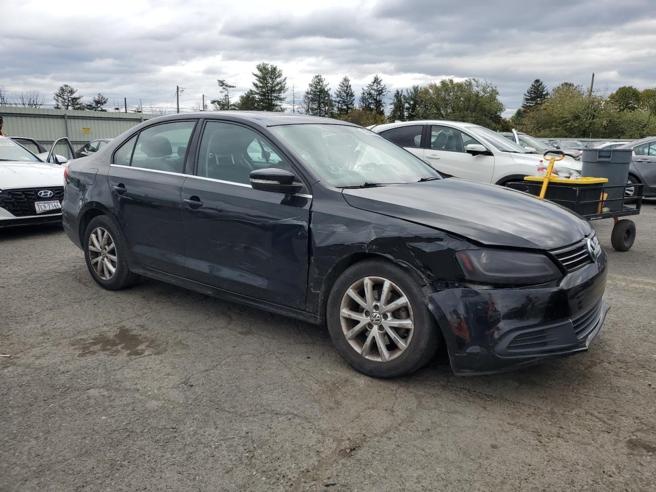 2013 Volkswagen Jetta Se - Image 4