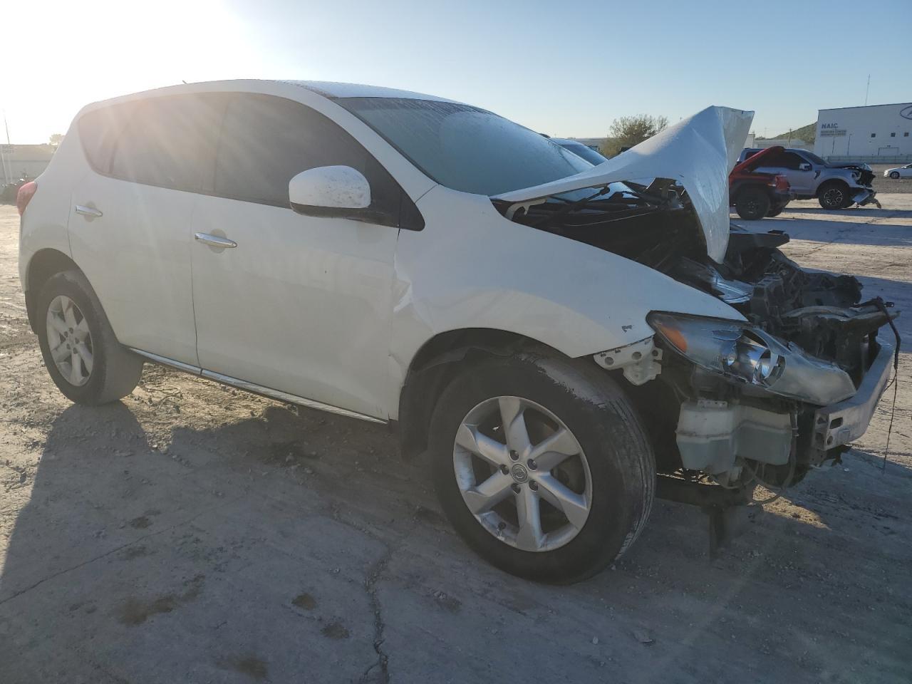 2010 Nissan Murano S - Фото 4