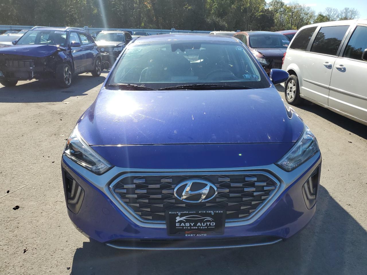 2020 Hyundai Ioniq Se - Фото 5