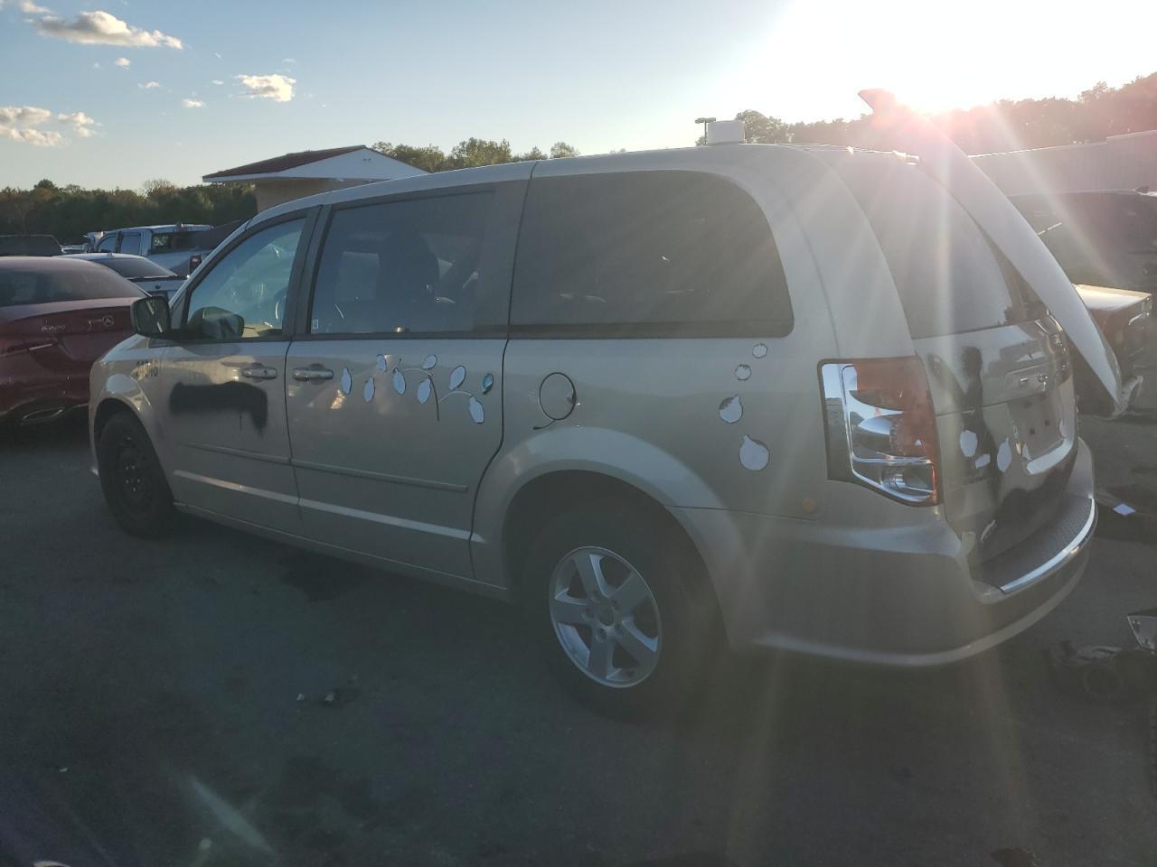 2012 Dodge Grand Caravan Se - Фото 2