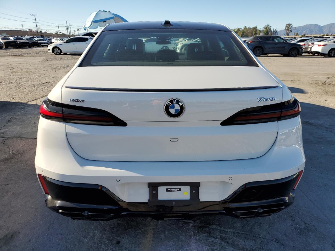 2023 BMW 760 Xi - Фото 6