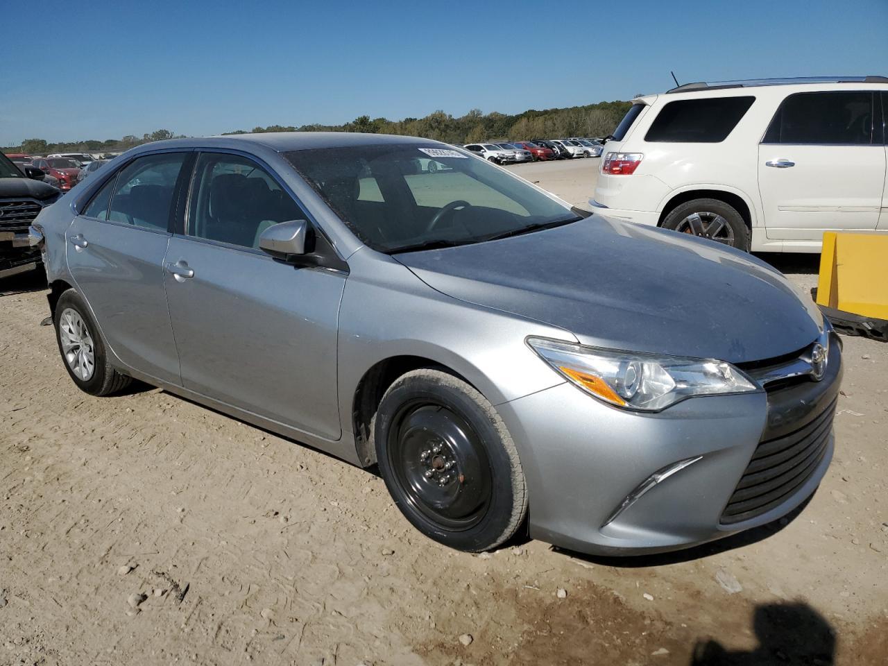 2015 Toyota Camry Le - Фото 4