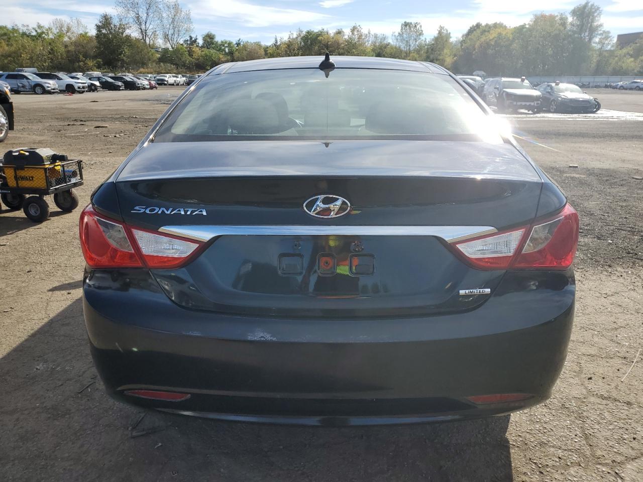 2012 Hyundai Sonata Se - Image 6