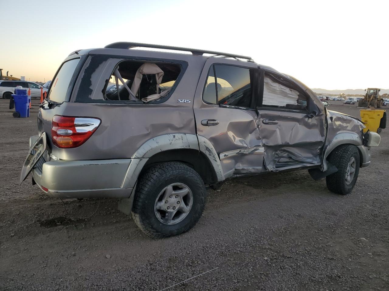 2002 Toyota Sequoia Sr5 - Image 3