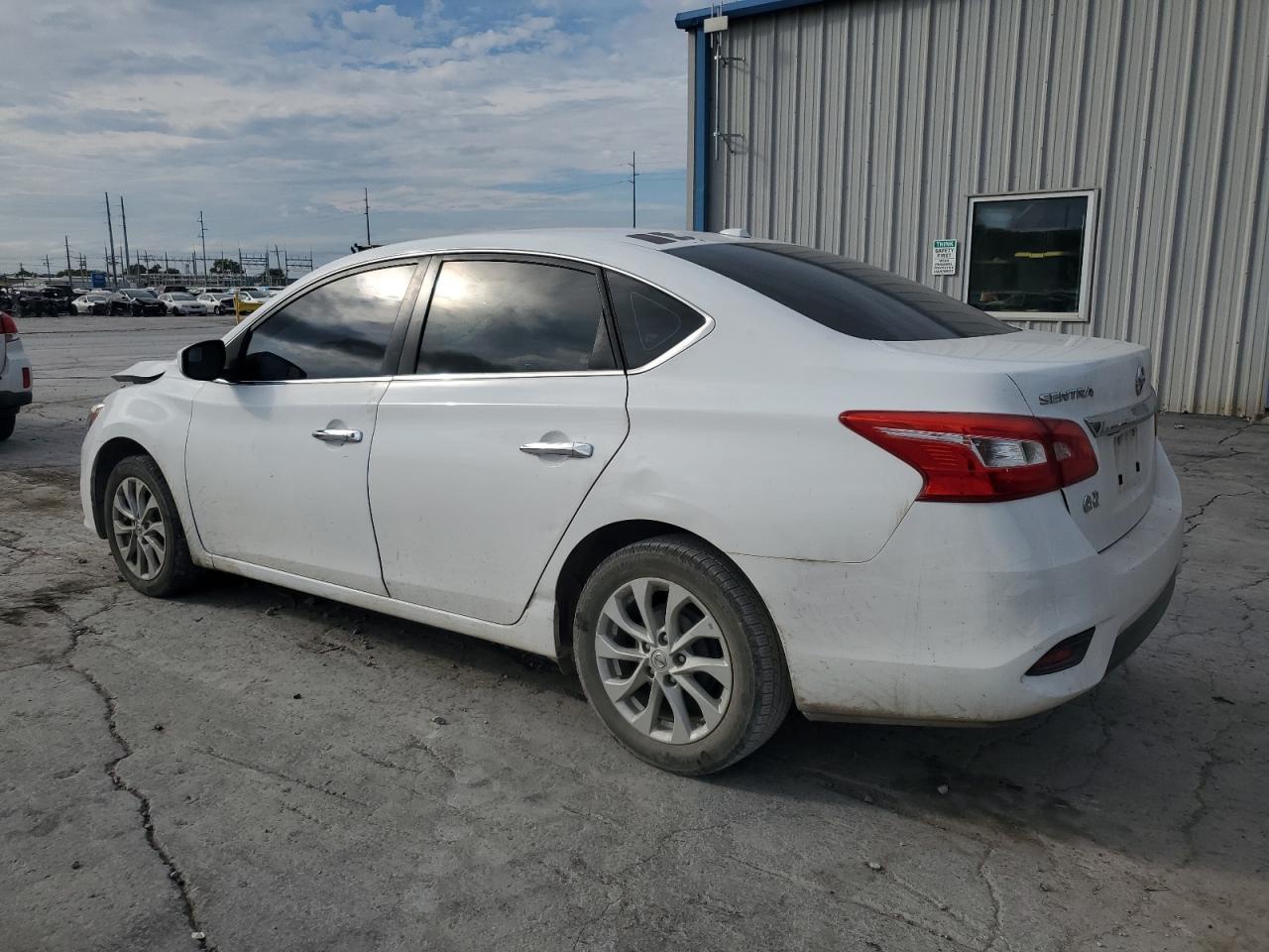 2019 Nissan Sentra S - Фото 2