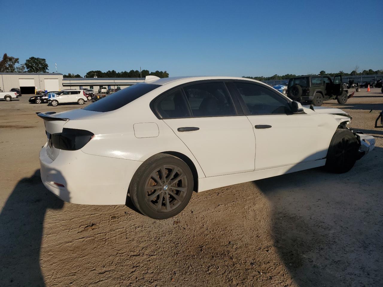 2016 BMW 320 I - Фото 3