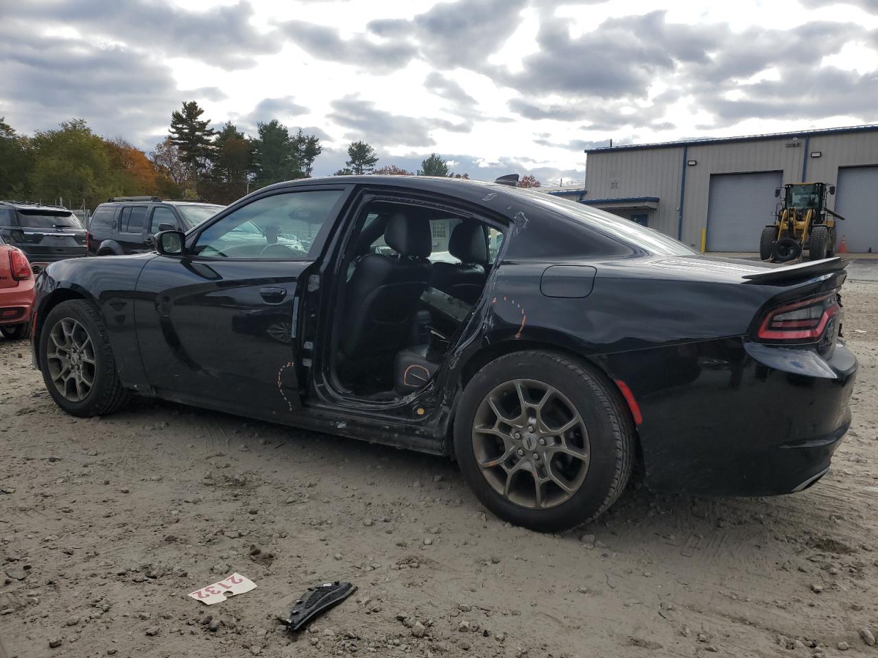 2017 Dodge Charger Sxt - Фото 2