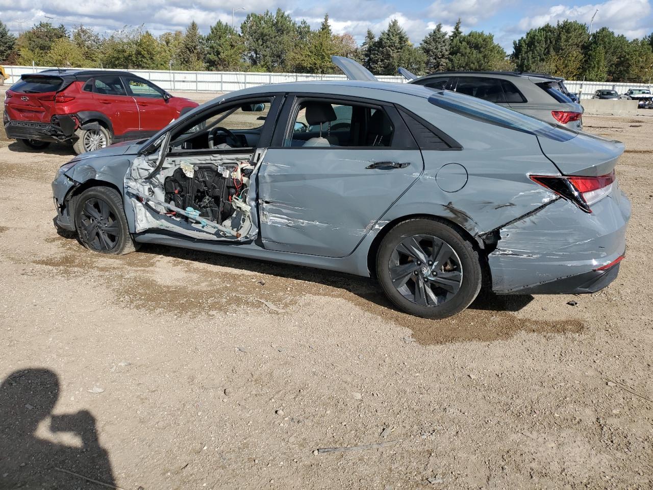 2022 Hyundai Elantra Sel - Фото 2