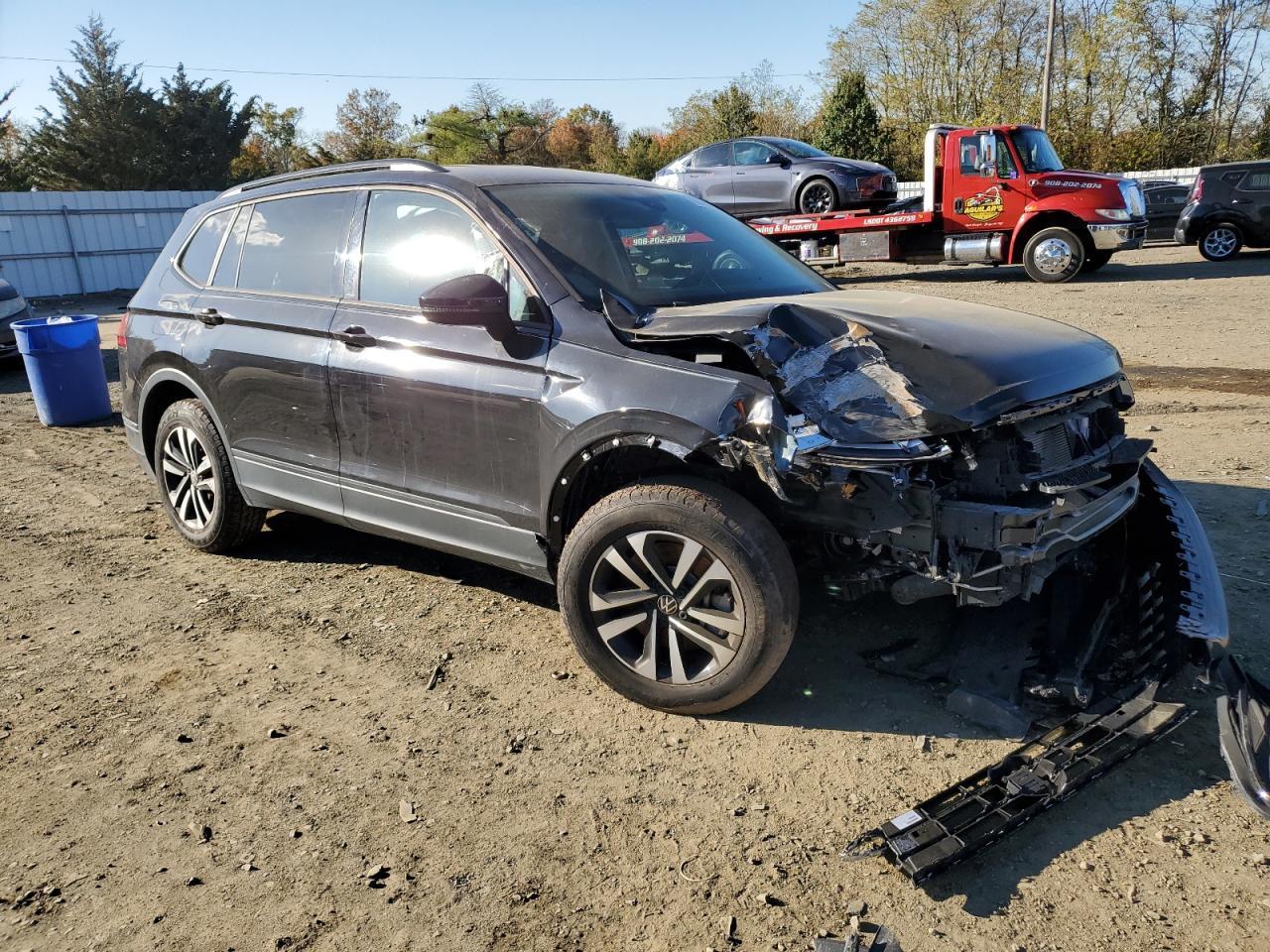 2022 Volkswagen Tiguan S - Фото 4
