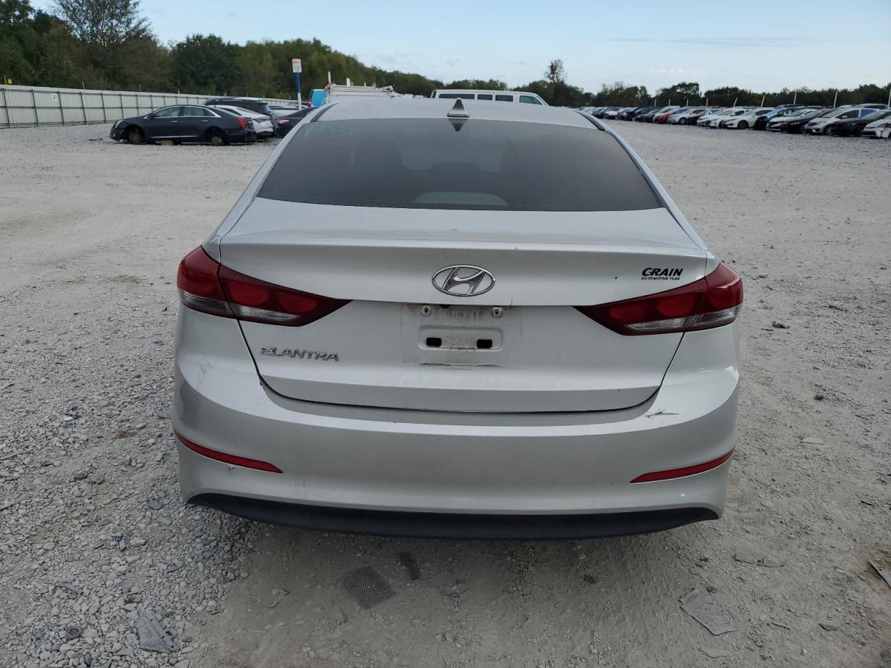 2017 Hyundai Elantra Se - Фото 6