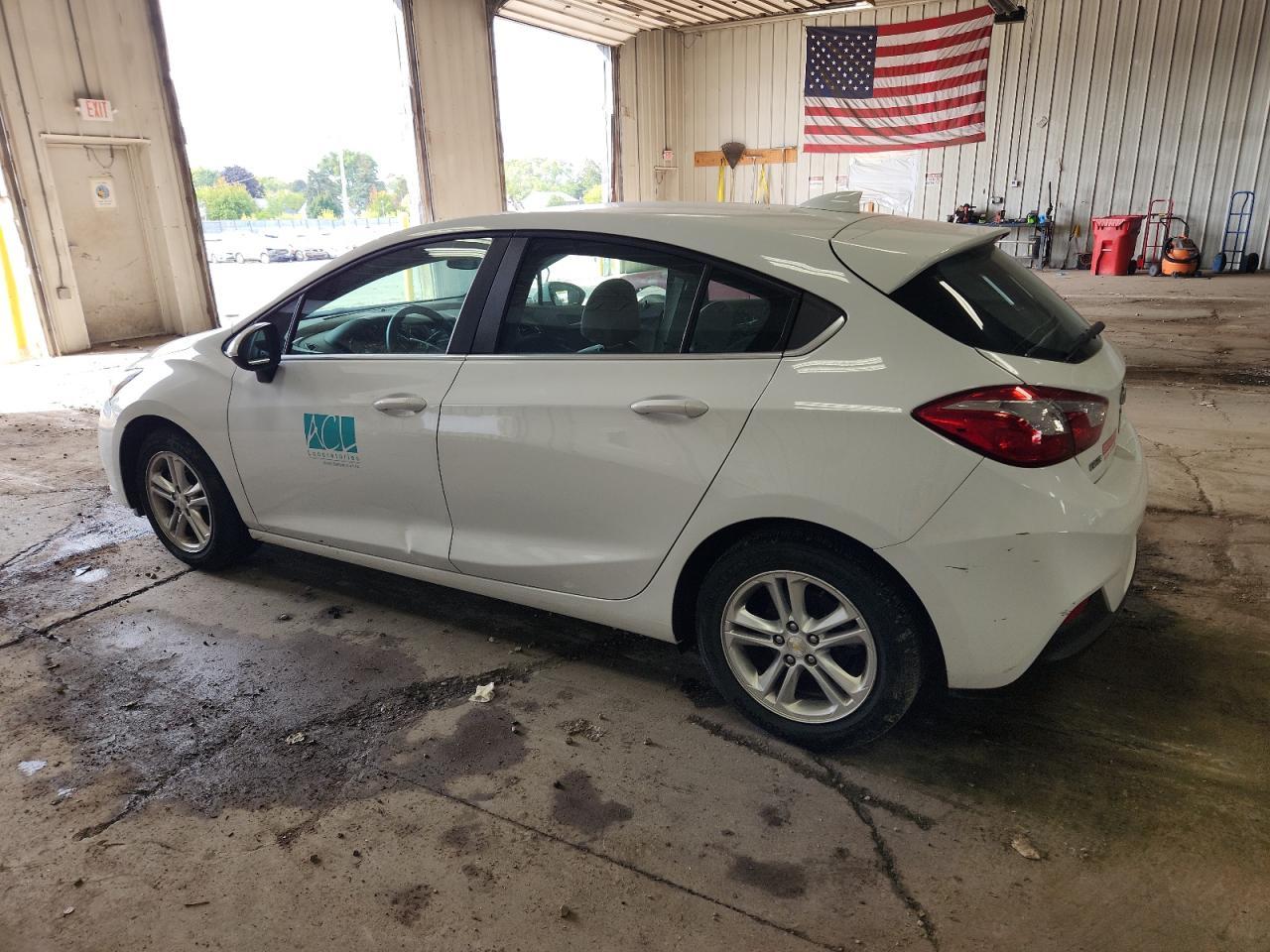 2018 Chevrolet Cruze Lt - Фото 2