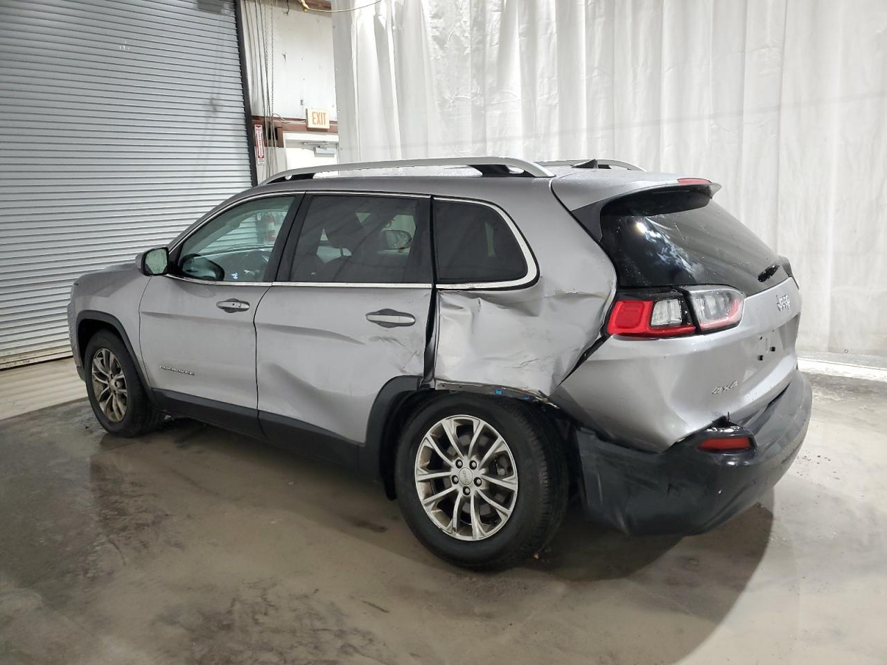 2019 Jeep Cherokee Latitude Plus - Image 2