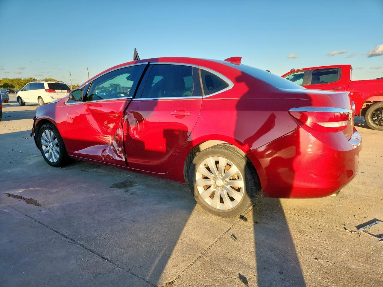 2016 Buick Verano - Фото 2