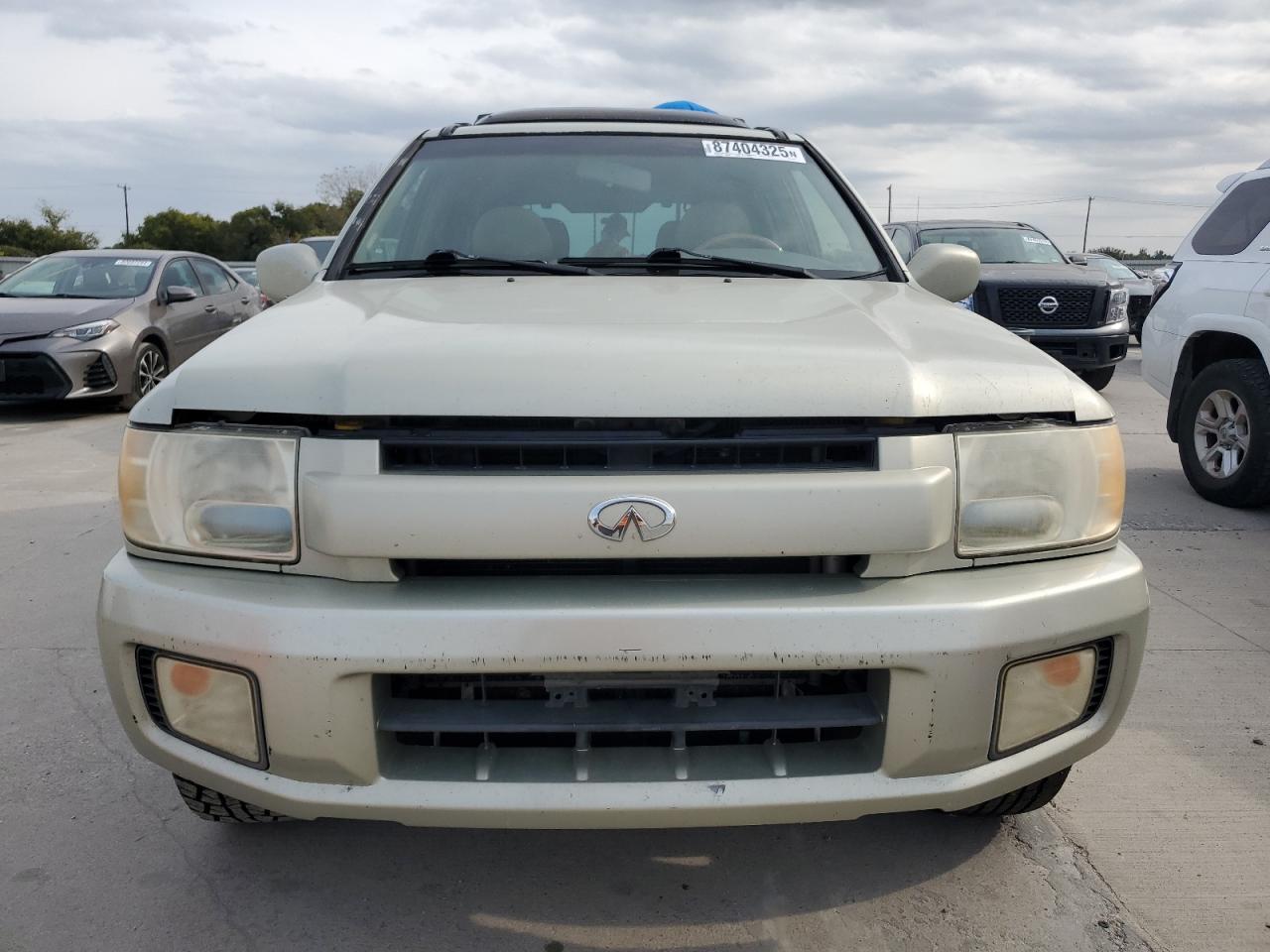 2001 Infiniti Qx4 - Image 5