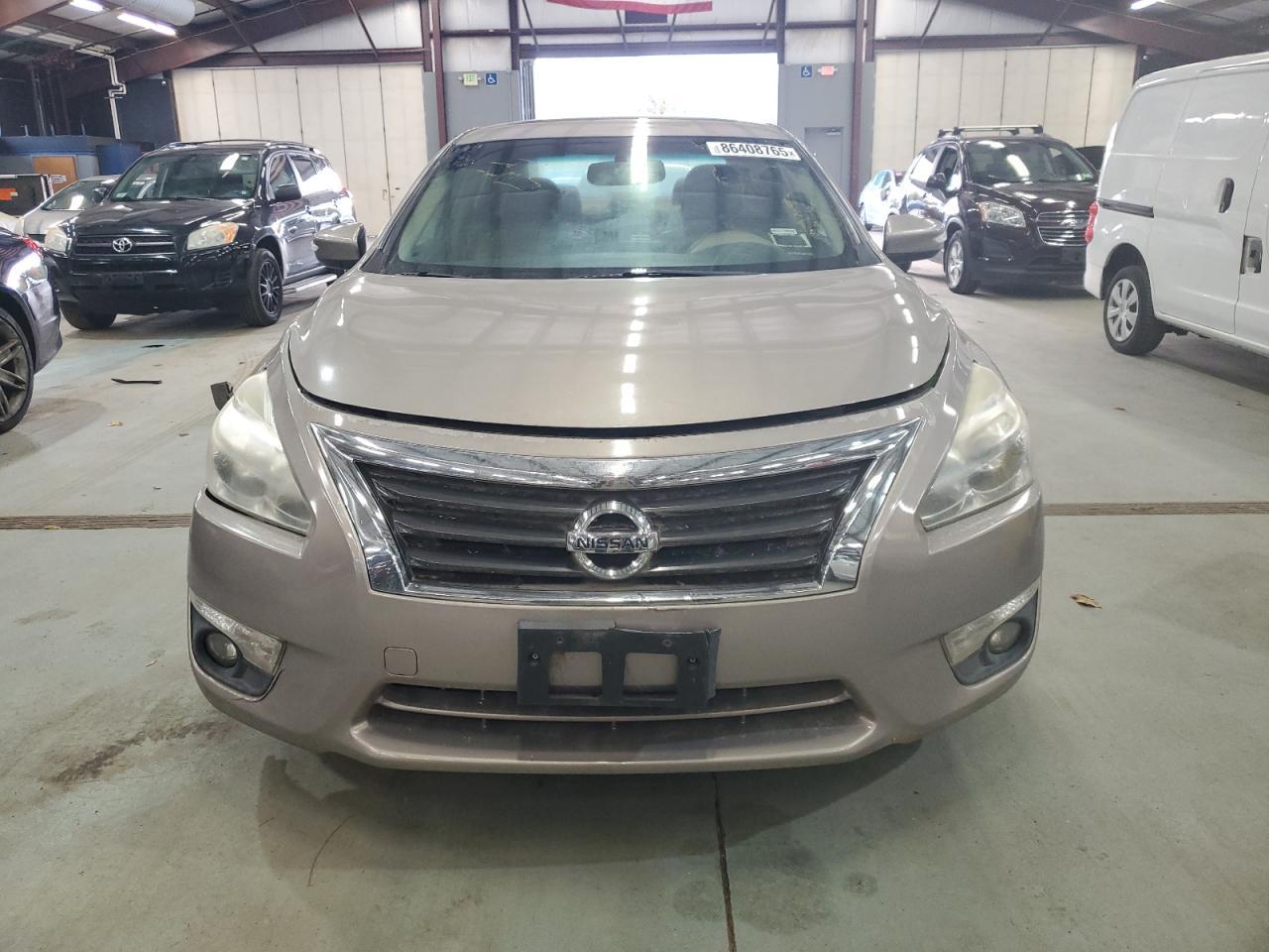 2013 Nissan Altima 2.5 - Image 5