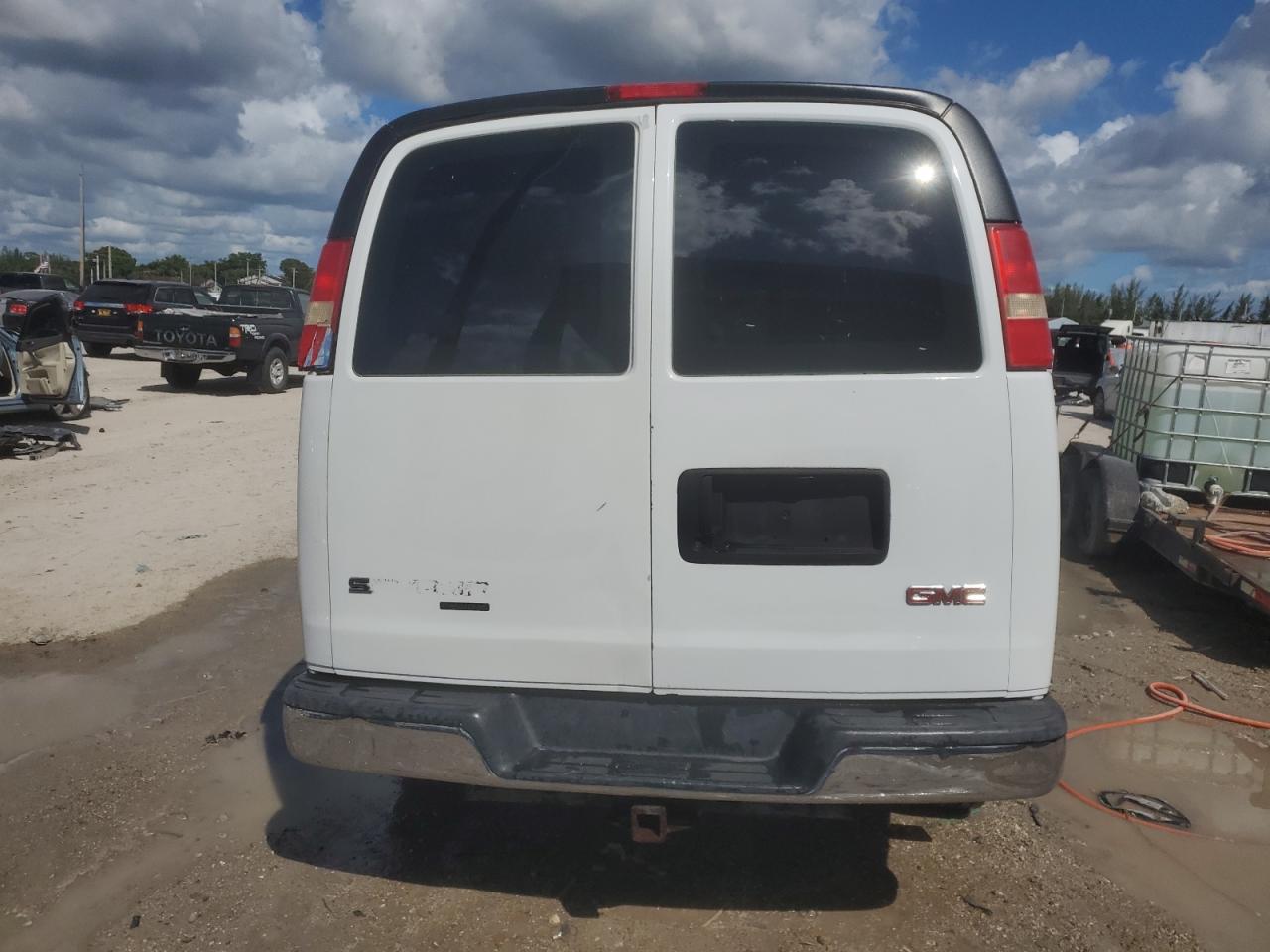 2014 GMC Savana G2500 - Фото 6