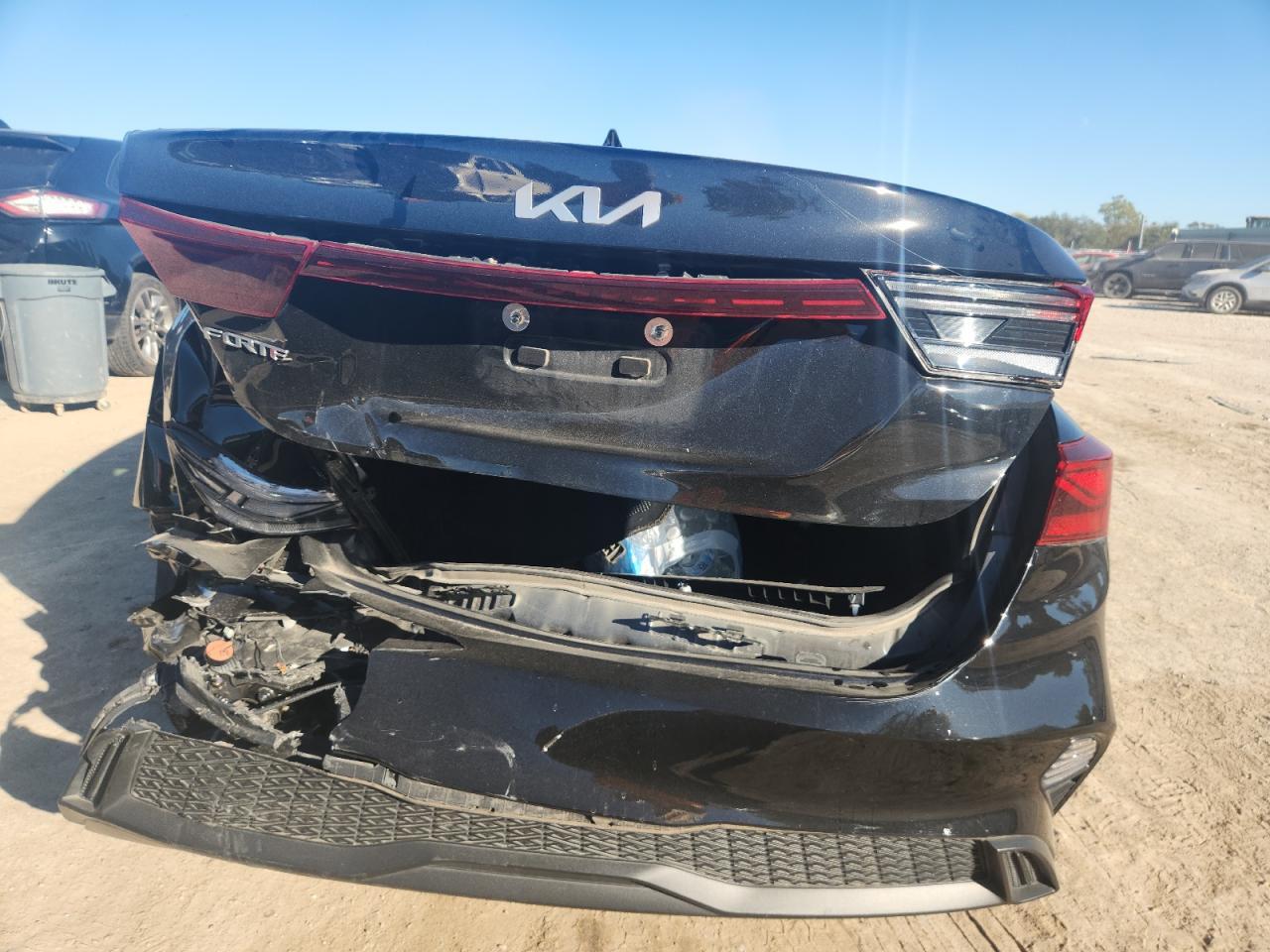 2023 Kia Forte Lx - Image 6