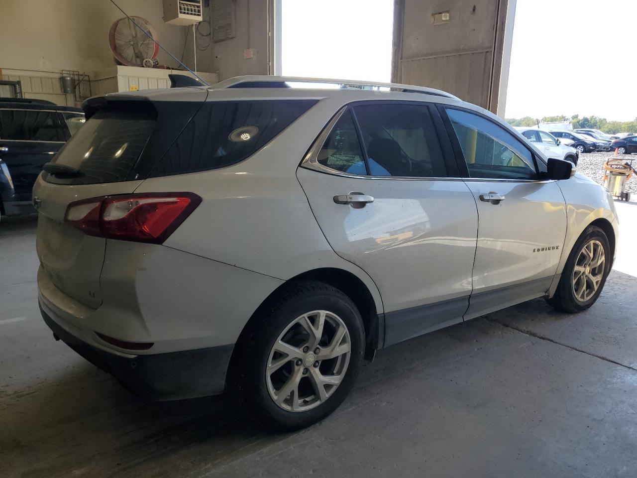 2019 Chevrolet Equinox - Фото 3
