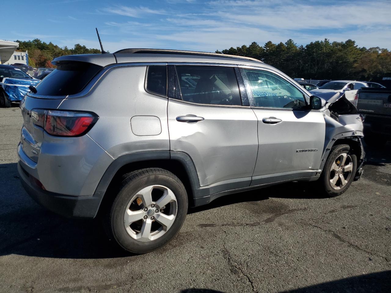 2018 Jeep Compass Latitude - Фото 3