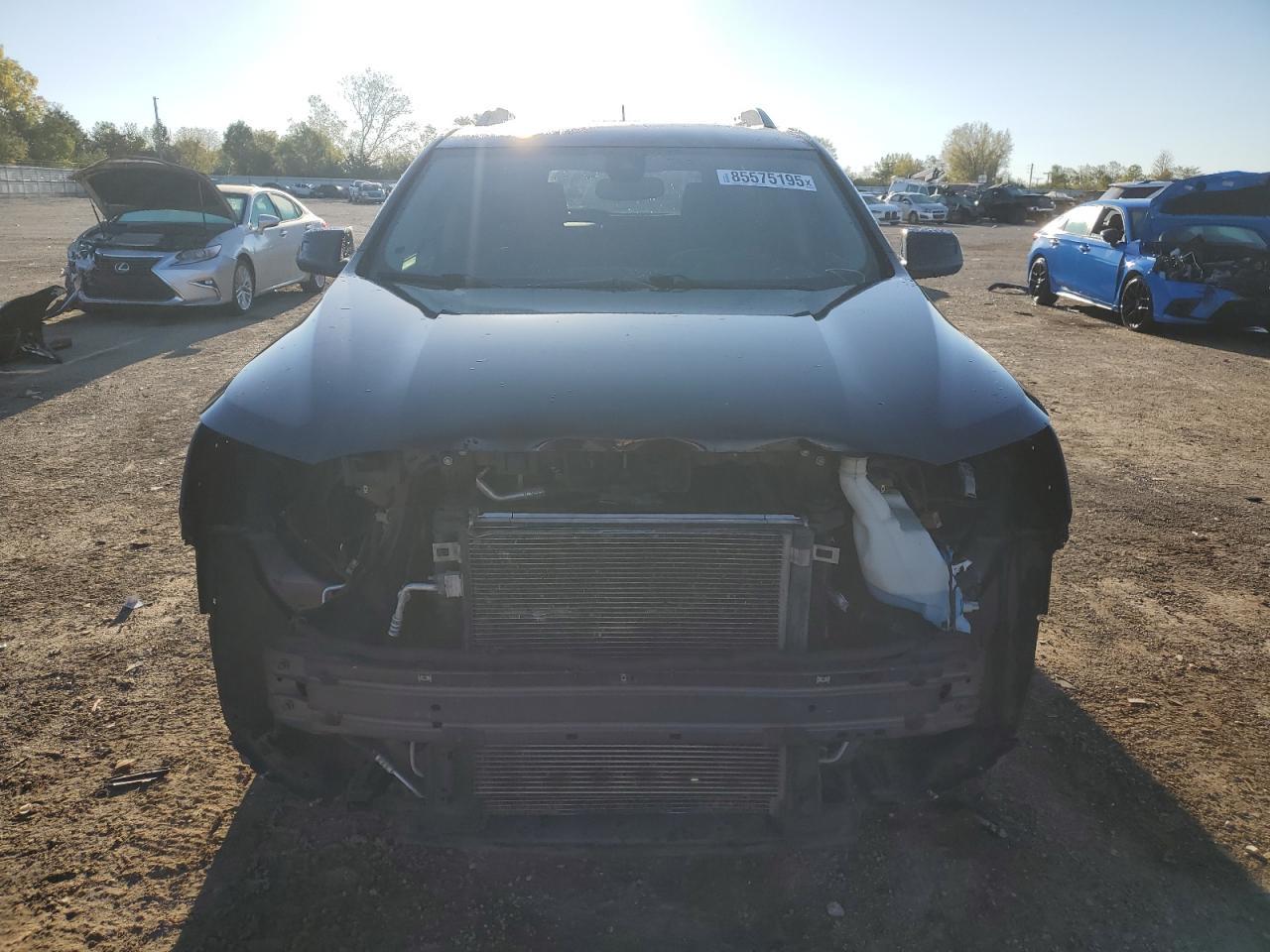 2018 GMC Acadia Denali - Image 5