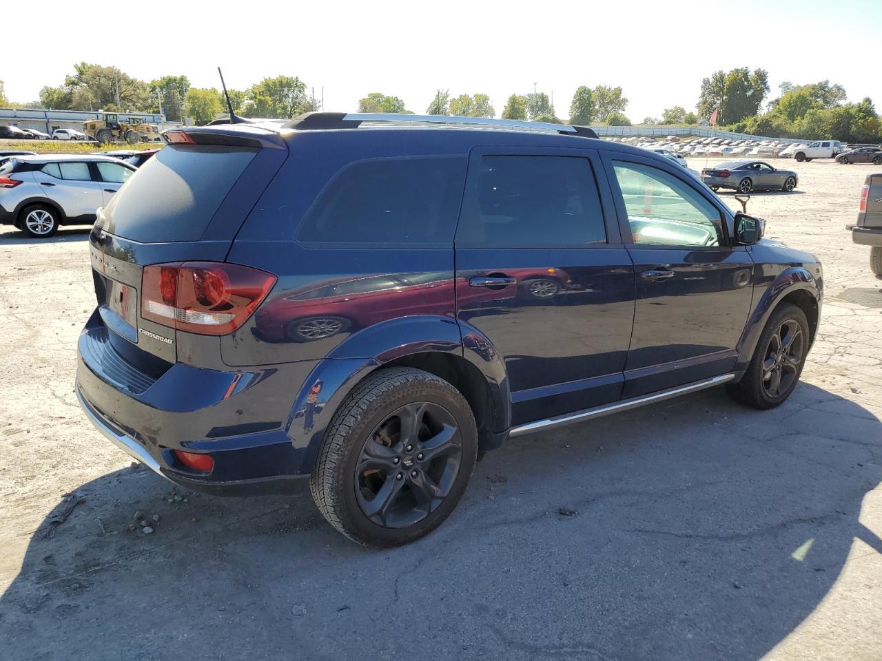 2018 Dodge Journey Crossroad - Фото 3