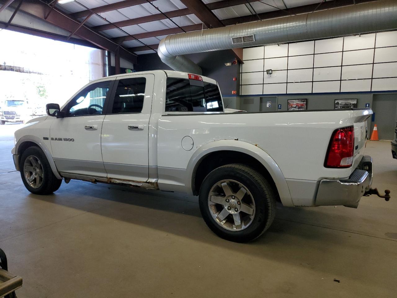 2012 Dodge Ram 1500 Laramie - Фото 2