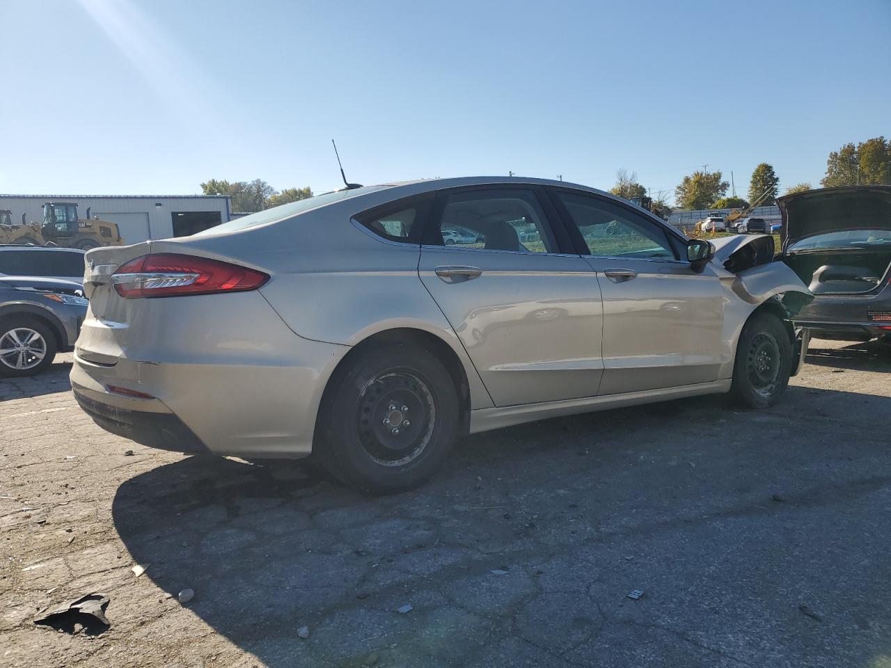 2019 Ford Fusion S - Фото 3
