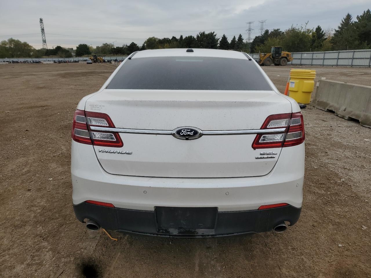 2016 Ford Taurus Sel - Image 6