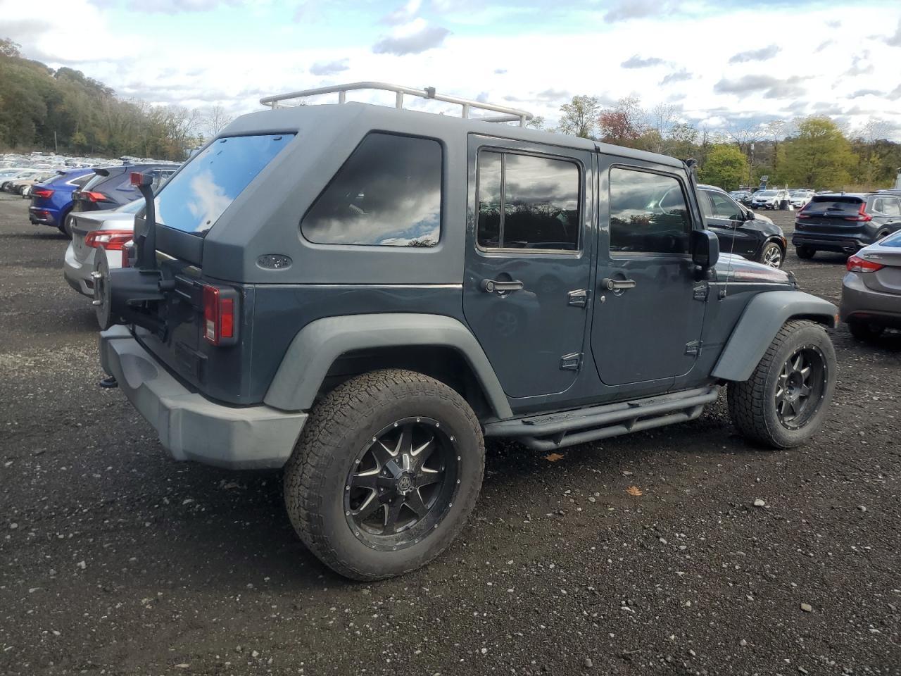 2016 Jeep Wrangler Unlimited Rubicon - Фото 3