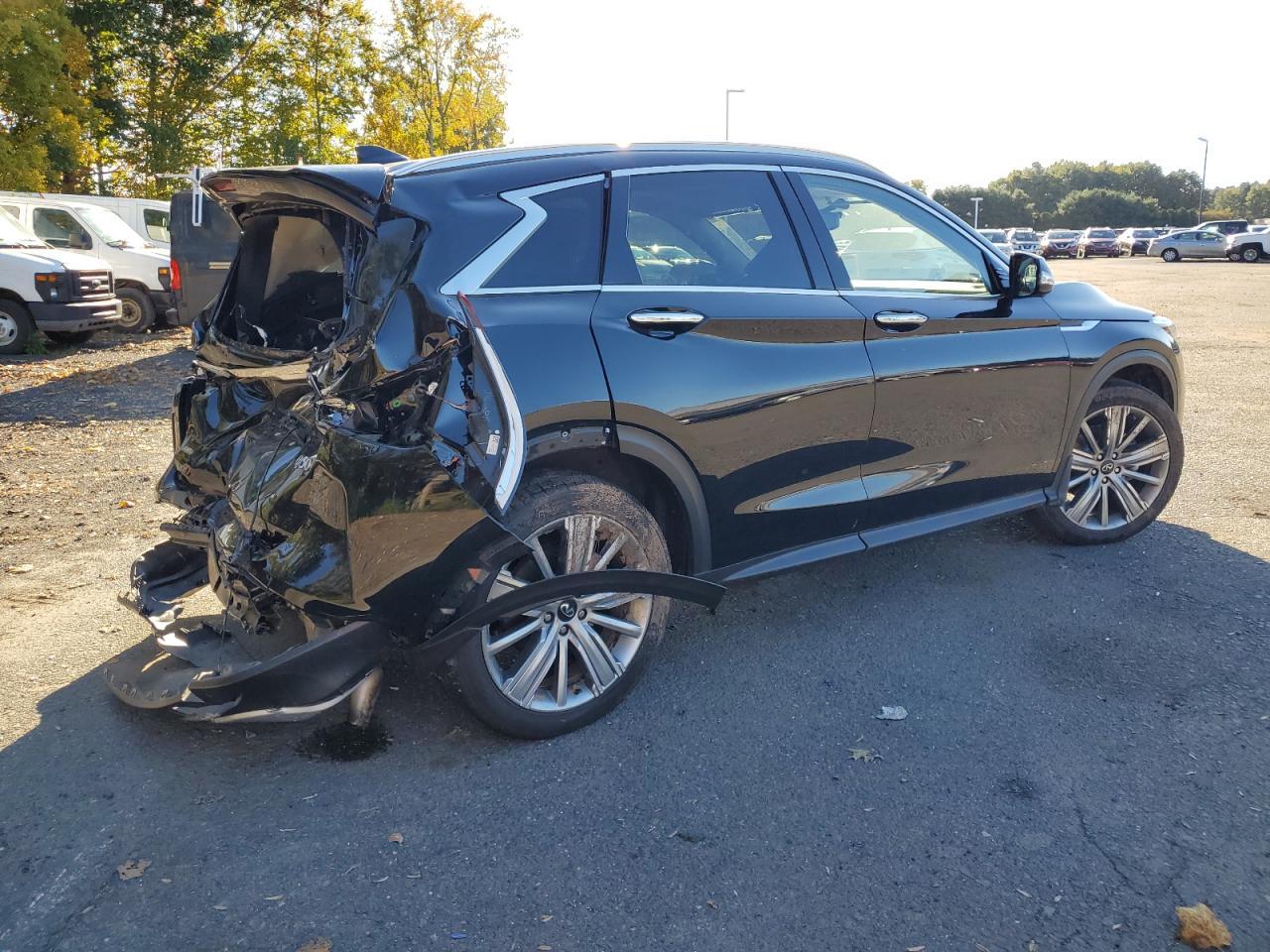 2021 Infiniti Qx50 Essential - Фото 3