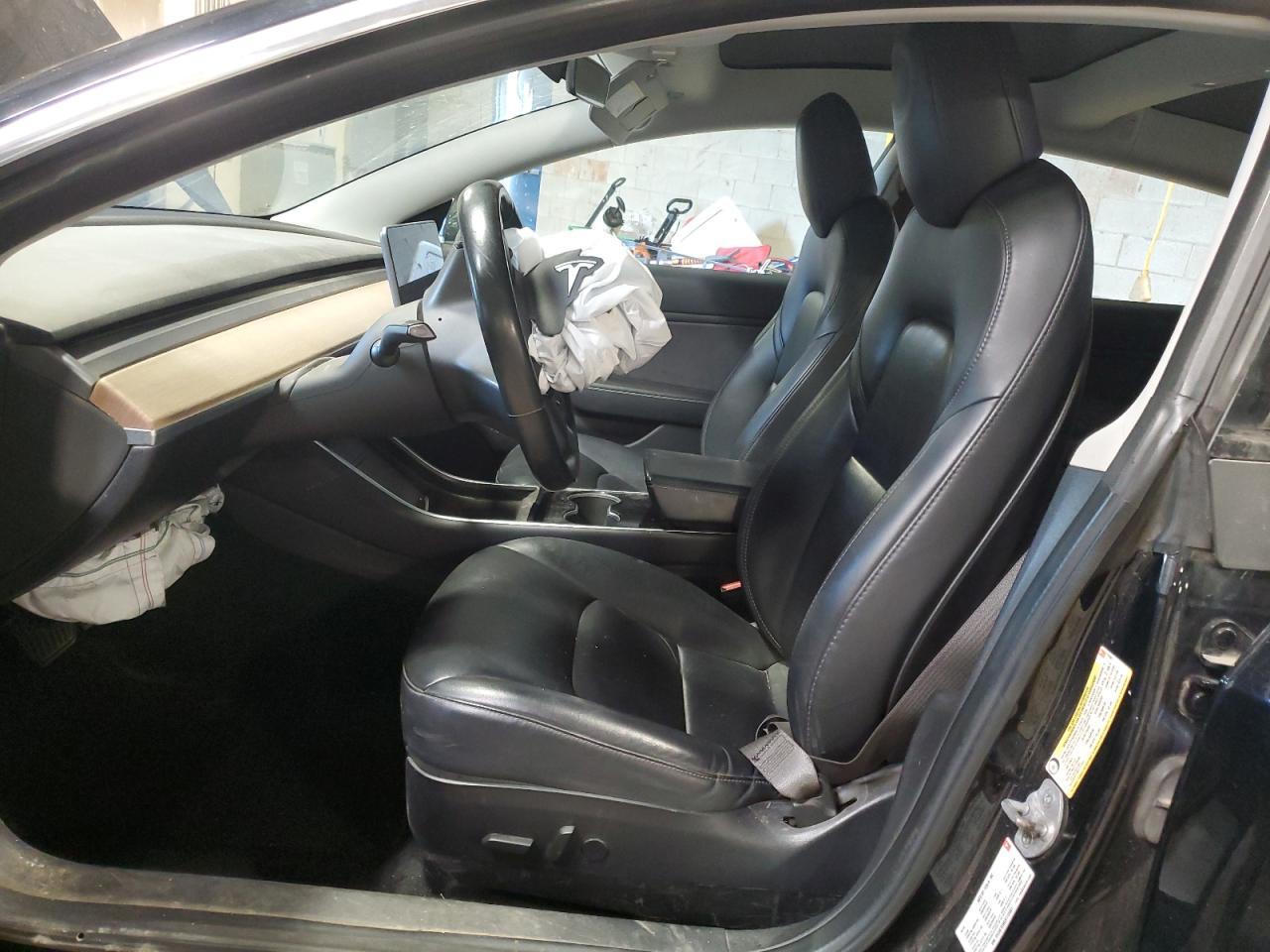2018 Tesla Model 3 - Image 7