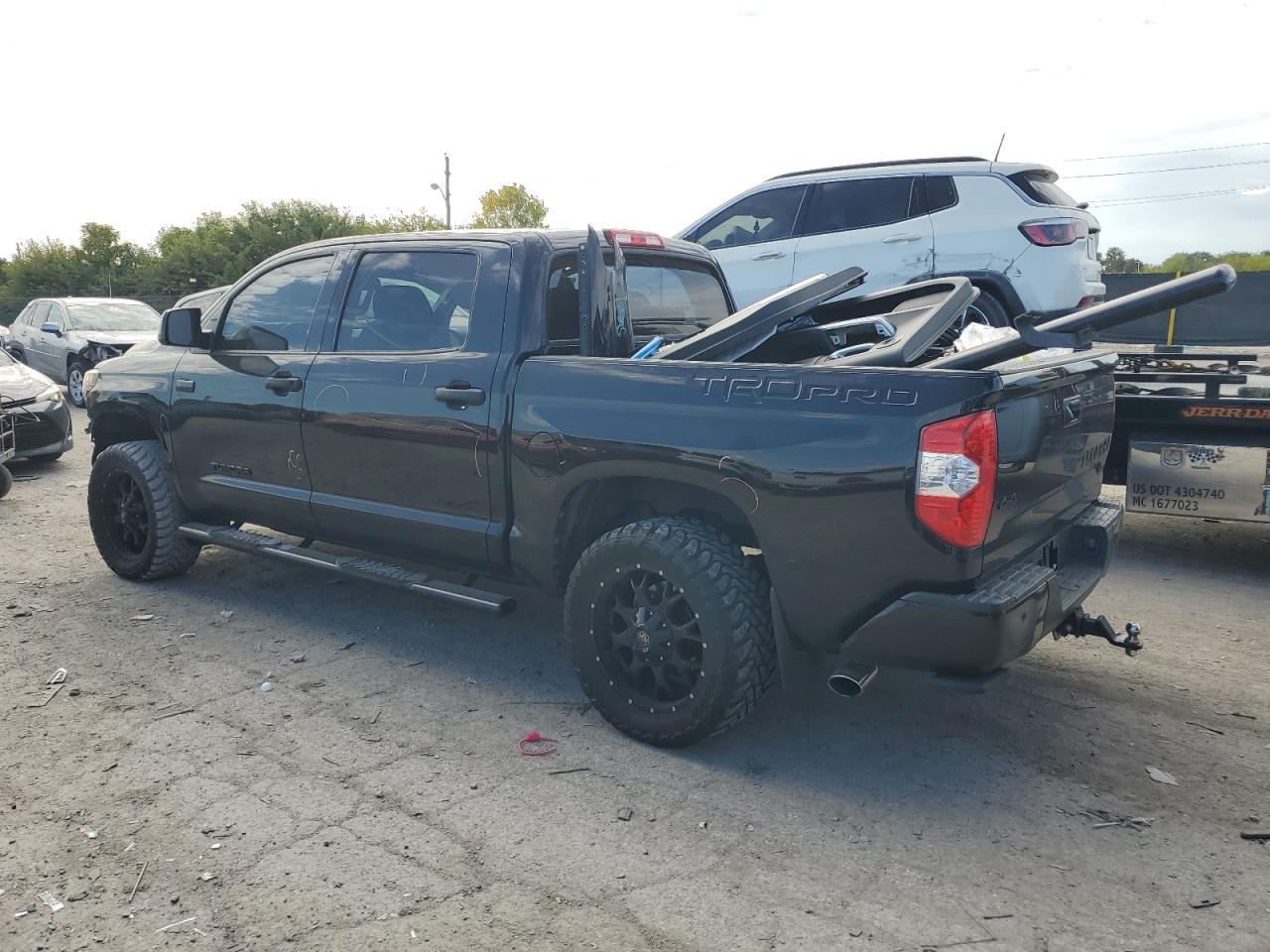 2015 Toyota Tundra Crewmax Sr5 - Image 2