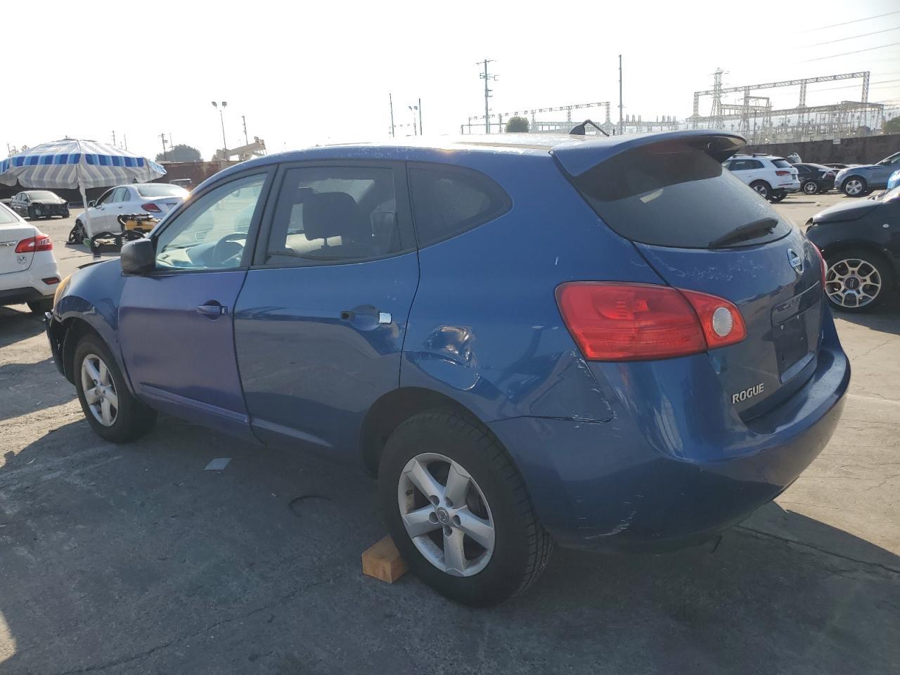 2010 Nissan Rogue S - Фото 2