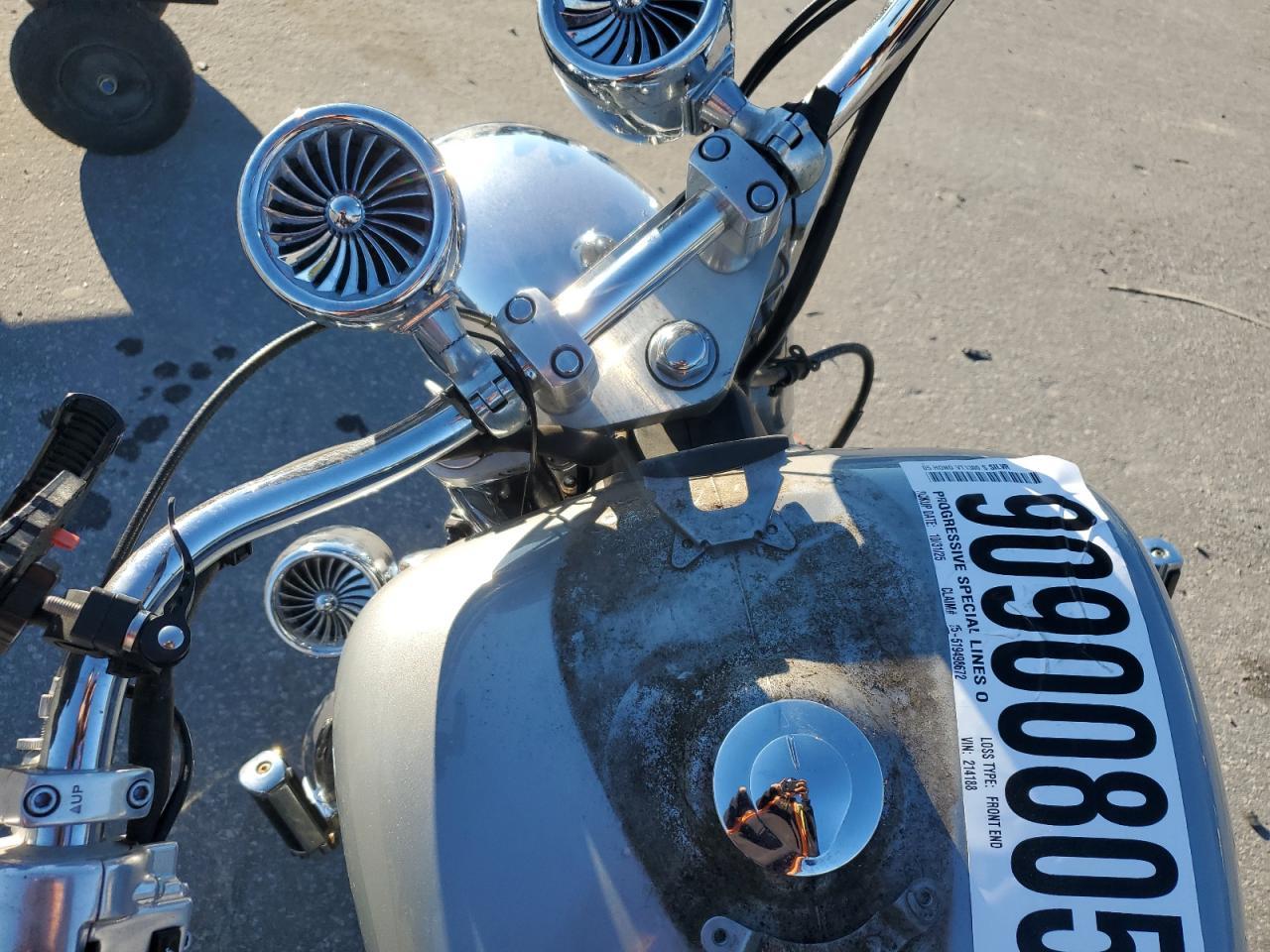 2005 Honda Vt1300 S - Image 7