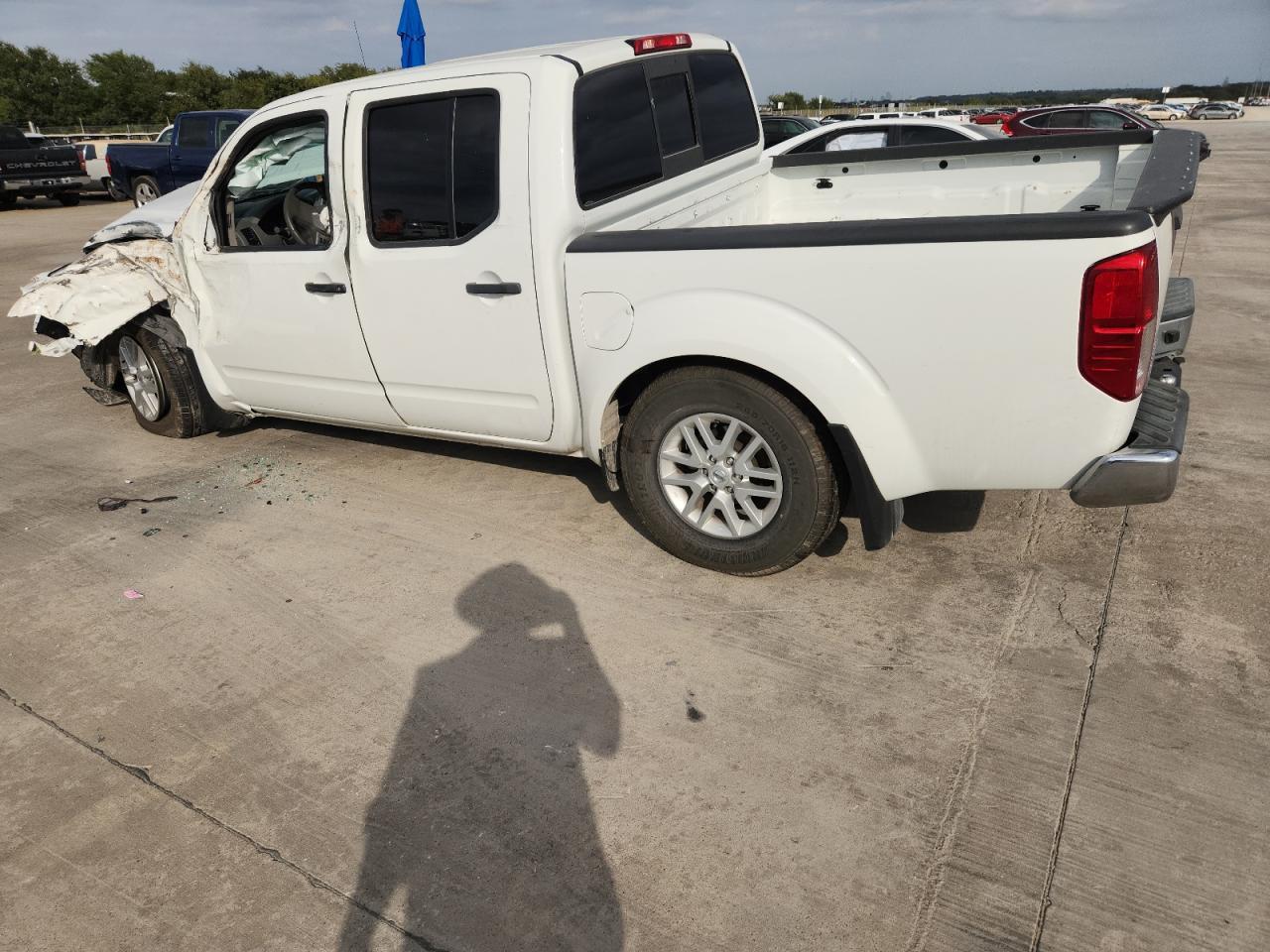 2021 Nissan Frontier S - Фото 2