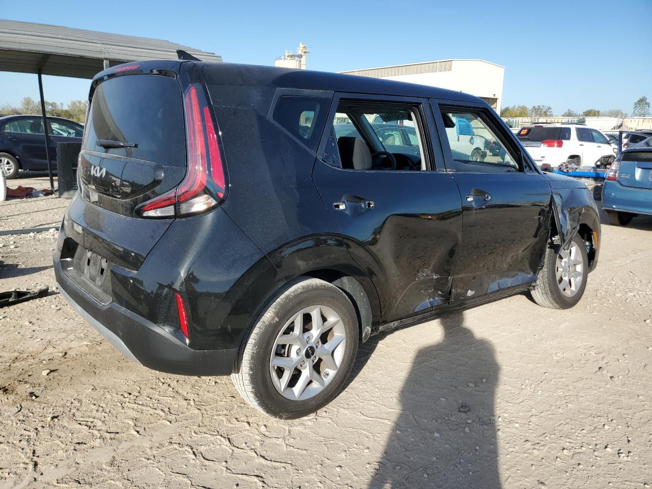 2024 Kia Soul Lx - Image 3